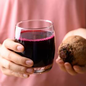 Co się dzieje po wypiciu soku z buraka? Mało kto o tym wie