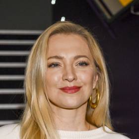 Metamorfoza Barbary Kurdej-Szatan. Wszyscy patrzą na jej fryzurę. „Bosko w ciemnych”