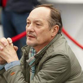 Tomasz Dedek szczerze o chorobie nowotworowej: „przeszedłem wszystkie etapy leczenia”