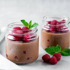 Krem czekoladowy z musem malinowym. Obłędy deser w 10 minut