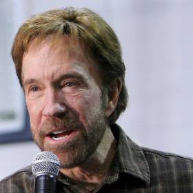 Niepokojące wieści. Chuck Norris trafił do szpitala
