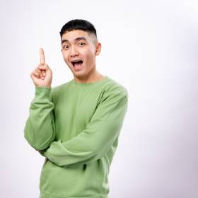 Te zachowania świadczą o wysokiej inteligencji emocjonalnej. Ekspertka wymienia 5 nietypowych nawyków