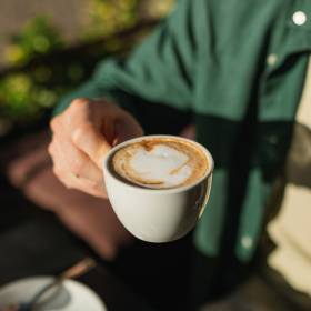 Podrabiana kawa zalewa sklepy. Producenci stosują nieuczciwy trik