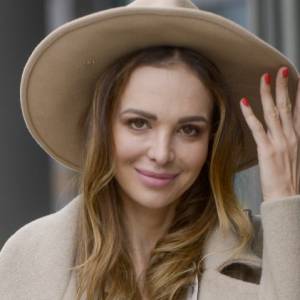 Anna Wendzikowska podkreśla wdzięki w stroju kąpielowym. Gorące kadry podbijają sieć! [ZDJĘCIA]