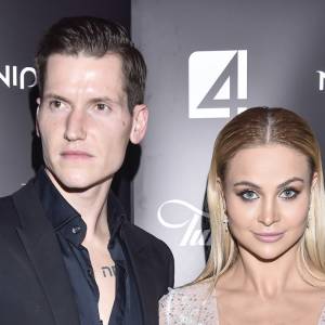 Wypadek uczestników "Tańca z gwiazdami". Ich samochód niemal doszczętnie spłonął! 