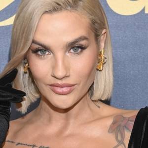 Karolina Gilon odsłoniła wytatuowane ciało, pozując w bikini. Tak pozdrawia z urlopu!