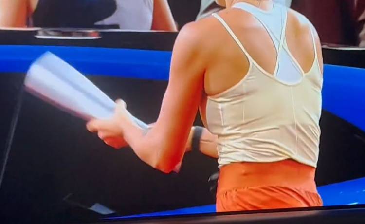 Przegrała w finale z Igą Świątek. Wycelowała trofeum w wygrane przez nią auto [WIDEO]