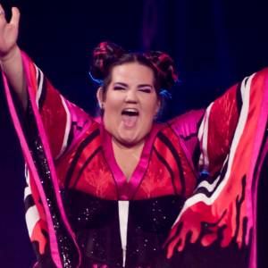 Eurowizja: Netta w stroju kąpielowym. Odsłoniła naprawdę sporo     