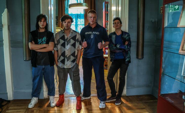 "Bunt!". Tajemnicza śmierć i zbuntowana młodzież. Co się wydarzyło w 1. odcinku serialu?