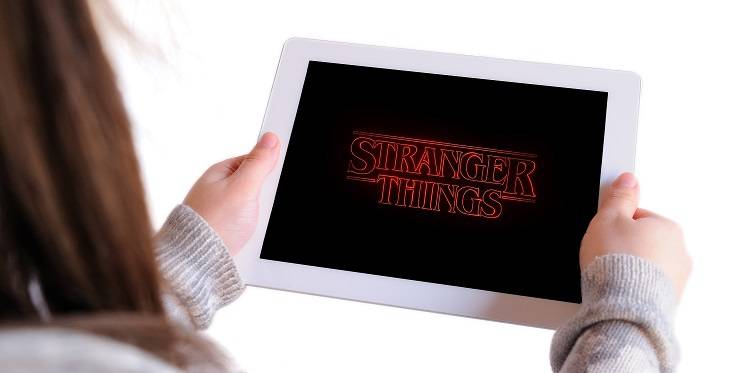 Reżyser Charlie Kessler złożył pozew przeciwko twórcom "Stranger Things"! Hit Netflixu to plagiat?!