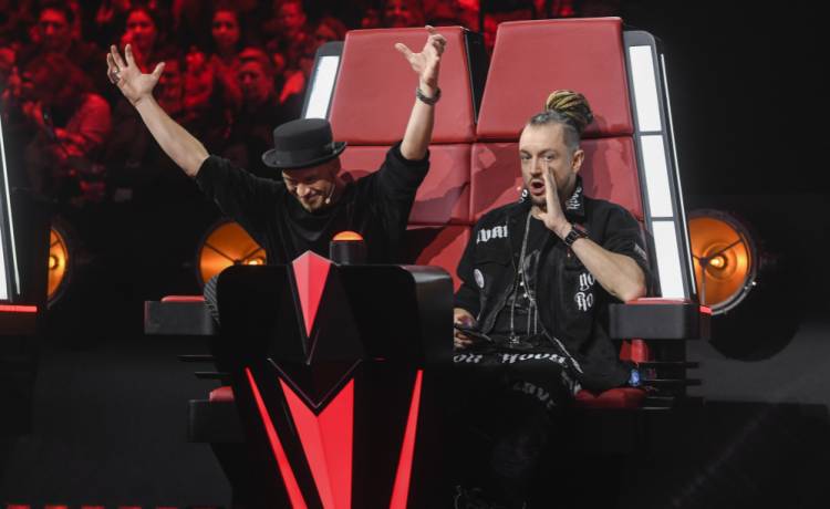 "The Voice of Poland". Sandra Kubicka zajęła miejsce Barona. Takiej zamiany nikt się nie spodziewał! [FOTO]