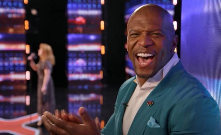 Jurorzy nie mieli zbyt wiele entuzjazmu... To, co 23-latka pokazała na scenie, przeszło ich najśmielsze oczekiwania! [WIDEO]