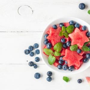 Dieta na upały. Co warto jeść, a czego zdecydowanie unikać ?                                        