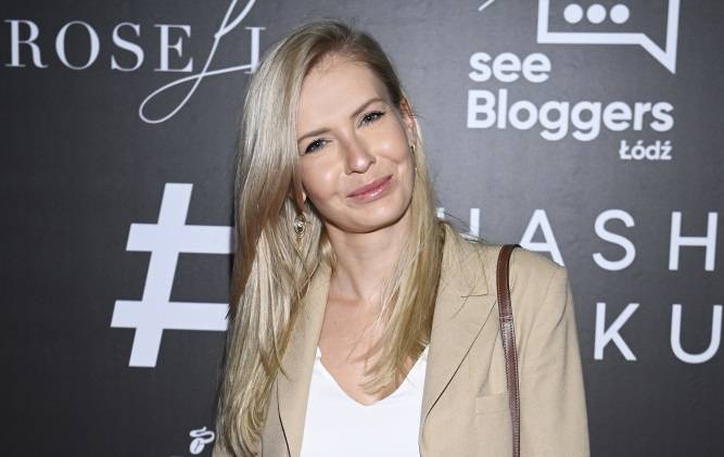 Edyta Pazura prezentuje zupełnie nagie ciało w wannie. Fani: "O kurczę, odważnie" [FOTO]