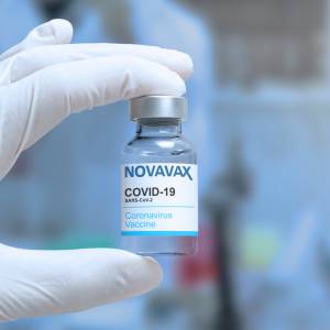 Przełom! Innowacyjna szczepionka przeciwko Covid-19. Działa inaczej niż dotychczasowe. Dotrze do Polski lada dzień