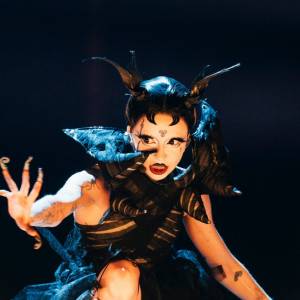 Eurowizja. Bambie Thug urządziła na scenie szokujący show. Irlandia może wygrać? [WIDEO]