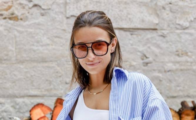 "Hailey Bieber jak nic". Fani oniemieli po najnowszych zdjęciach Julii Wieniawy [FOTO]