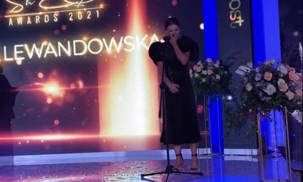 Anna Lewandowska zalała się łzami na uroczystej gali. "Tak miało nie być". Co się stało? [WIDEO]