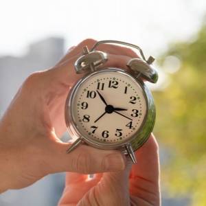 Koniec przestawiania zegarków? Polska chce zakończyć zmianę czasu