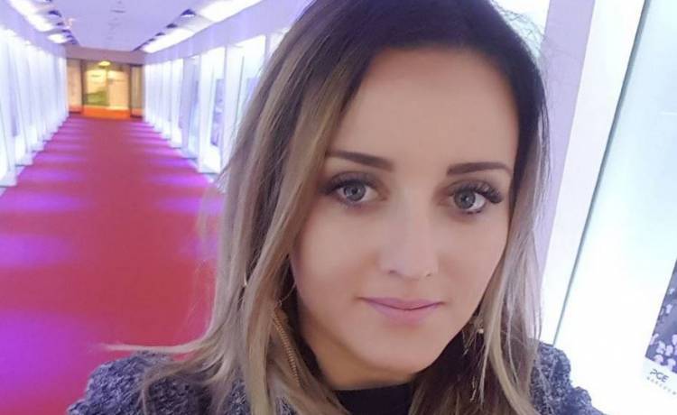 Ania Bardowska z "Rolnika" zaskoczyła metamorfozą. "Pięknie ci w tym nowym kolorze!"