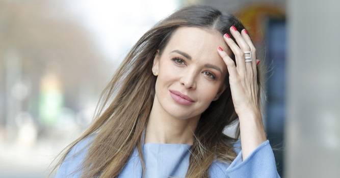 Anna Wendzikowska w rozkroku na rurze. Pokazała za dużo? "Nie zwróciła pani uwagi, co zdjęcia odsłaniają?"