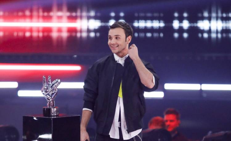Janek Górka nie zwalnia tempa! Zwyciężył w "The Voice of Poland", a teraz prezentuje nowy singiel. Będzie hit? [WIDEO]