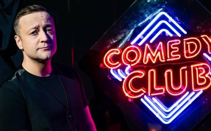 Mozil wraca na scenę w nowej roli! Czesław robi stand up?!