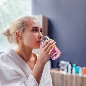 Kolagen to jeden z ulubionych suplementów Polek. Czy rzeczywiście daje efekty?