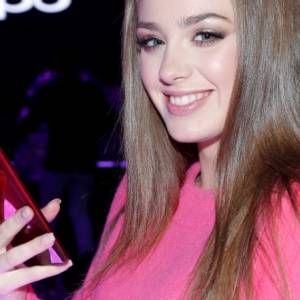 Wiktoria Gąsiewska w seksownej stylizacji. Fani: "Najpiękniejsza aktorka młodego pokolenia"