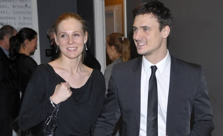 Ukochana Mateusza Damięckiego chwali się metamorfozą. Obcięła włosy "na chłopaka"! Jest nie do poznania [FOTO] 