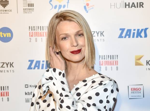 Magda Mołek odsłania nogi nad Bałtykiem. "Nieziemsko piękna, boska plażowiczka!" [FOTO]