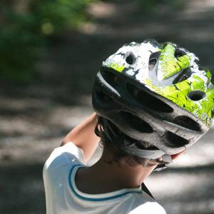 Najwyższy poziom ochrony i stylu - przewodnik po idealnym kasku