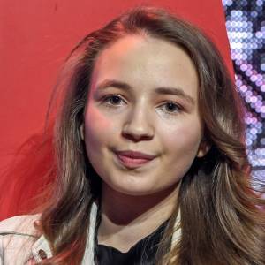 Anika Dąbrowska wygrała drugą edycję "The Voice Kids". Jak wygląda dziś? To już dorosła kobieta [FOTO]