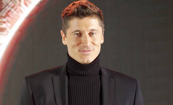 Anna i Robert Lewandowscy w oryginalnych strojach na Halloween. Zdjęcie piłkarza polubiło już ponad pół miliona osób! 