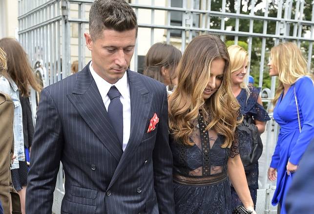 Anna i Robert Lewandowscy we wzruszającym geście. "Duma" [ZDJĘCIE]