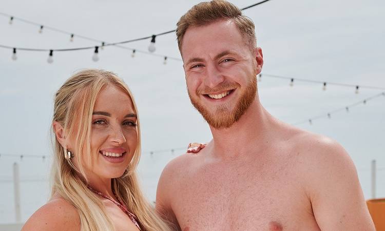 Arek z "Love Island 8" przefarbował się na oczach widzów. Uczestnik show już tak nie wygląda!