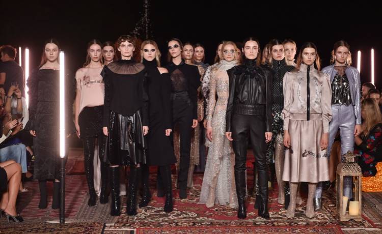 Pokaz Gosi Baczyńskiej. Wydarzenie przyciągnęło wiele znanych osób