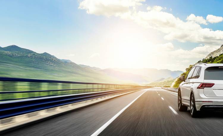 Policja zatrzymała podejrzanie poruszający się samochód. Kierowca okazał się nieprzytomny