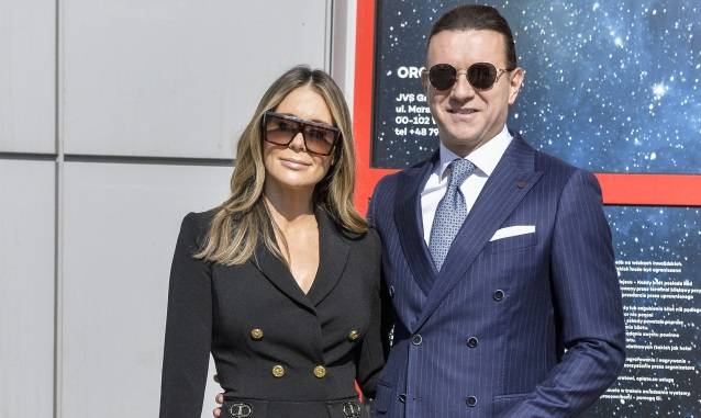 Majdanowie w basenie. Zamiast "baraszkowania": nietęga mina „Perfekcyjnej”! Radosław Majdan pokazał nowe zdjęcie z żoną 