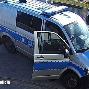 Dramatyczna walka o życie 3-latki. Policjanci uratowali jej życie [WIDEO]