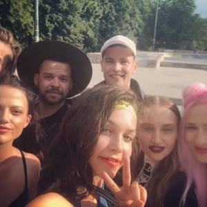 "Top Model". Wiadomo już jak będą wyglądać uczestnicy po metamorfozach! Do sieci wyciekły także zdjęcia z sesji dla Apartu! 