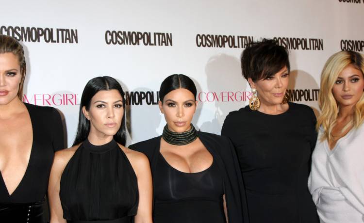 Rodzina Kardashianów spotkała się w Święta. Ich wspólne zdjęcia robią wrażenie! [FOTO]