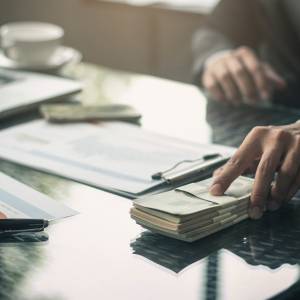 Nie martwcie się o finanse. 4 znaki zodiaku, które odczują zastrzyk gotówki