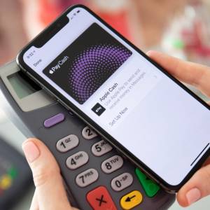 Apple ugina się pod presją. Umożliwi konkurentom dostęp do płatności mobilnych