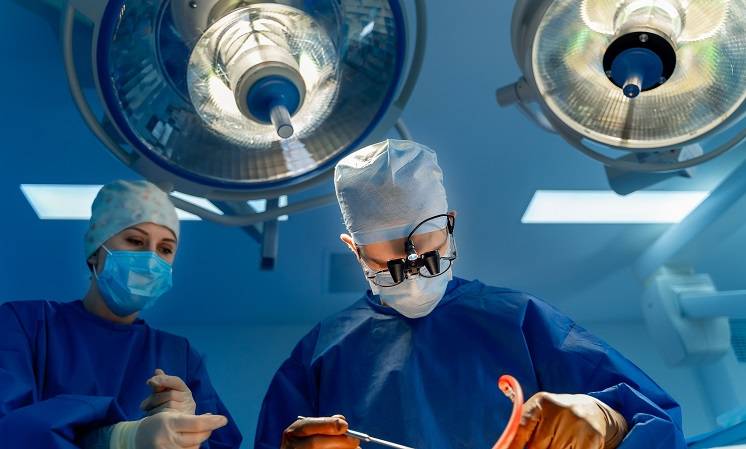 Miała bliźniaka w brzuchu. Musiała być operowana!