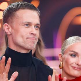 Maciej Zakościelny i Sara Janicka razem. „Przyłapani” przez kamerę na meczu