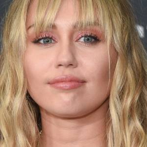 Miley Cyrus ogłasza przerwę w koncertowaniu? Wpis piosenkarki zaskoczył fanów!