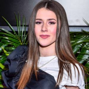 Roxie śpiewa "Halo" Beyonce. Tym utworem zachwyciła lata temu w The Voice Kids