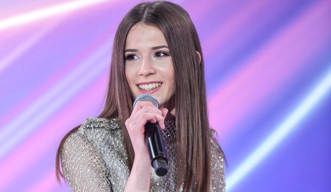 Roksana Węgiel pokazała się w nowej fryzurze! Wokalistka postawiła na odważne kolory