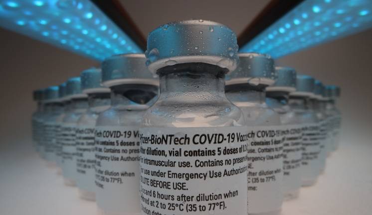 Pierwszy lek na koronawirusa trafi do produkcji. Kiedy będzie można kupić tabletki Pfizera!?